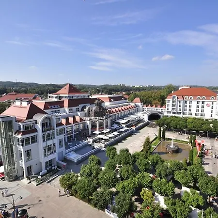 Dom & House - Port Monte Cassino 아파트